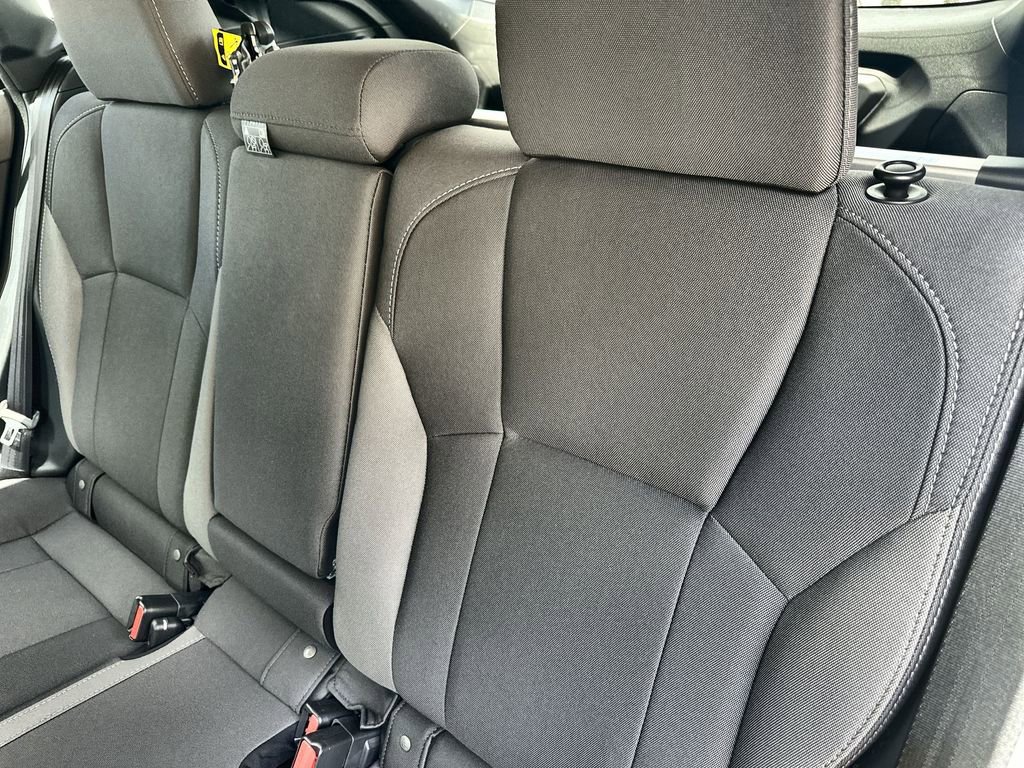 Used 2025 Subaru Crosstrek 2.0i Premium image 18