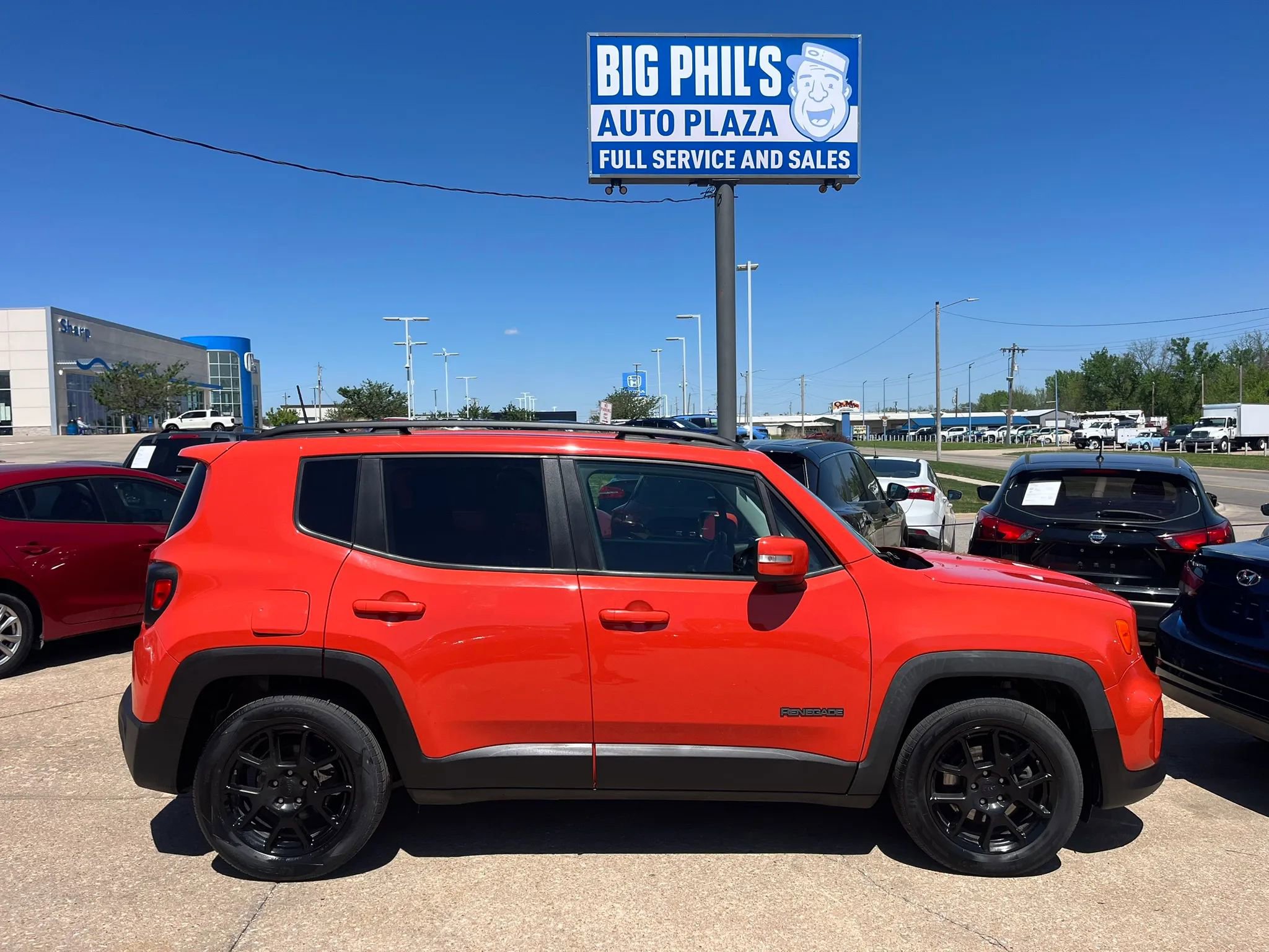Used 2019 Jeep Renegade Altitude w/ Quick Order Package 2XM FWD image 2