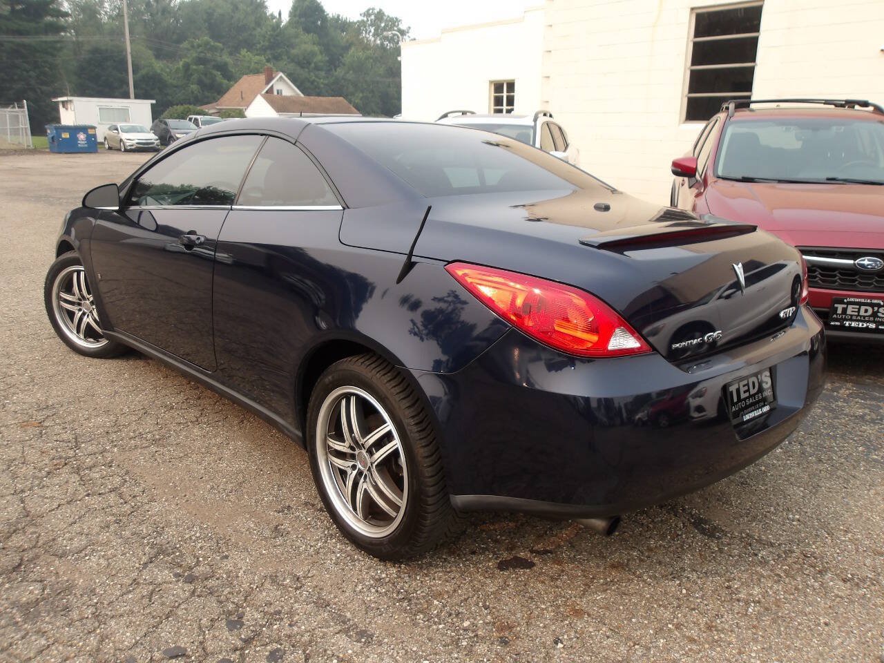 Used 2009 Pontiac G6 GT w/ Sport Package 1 FWD image 5