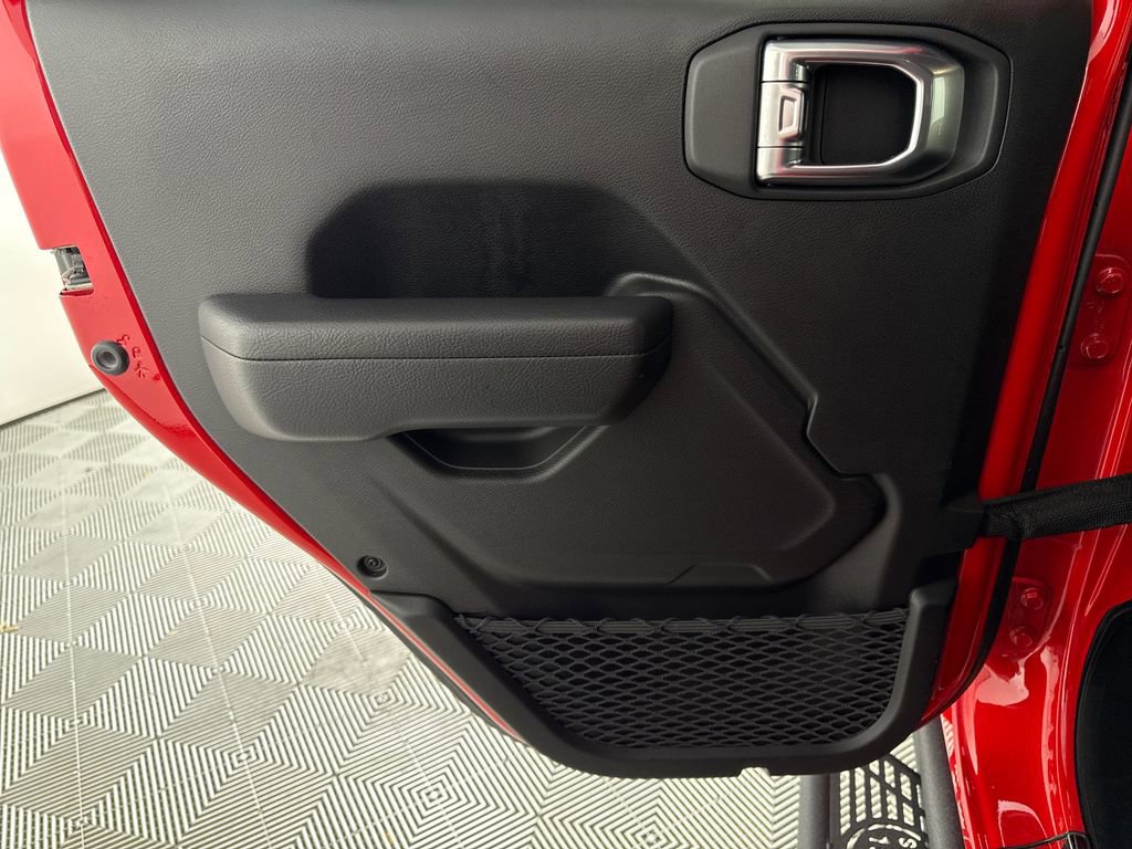 Used 2022 Jeep Wrangler Unlimited Sport image 12