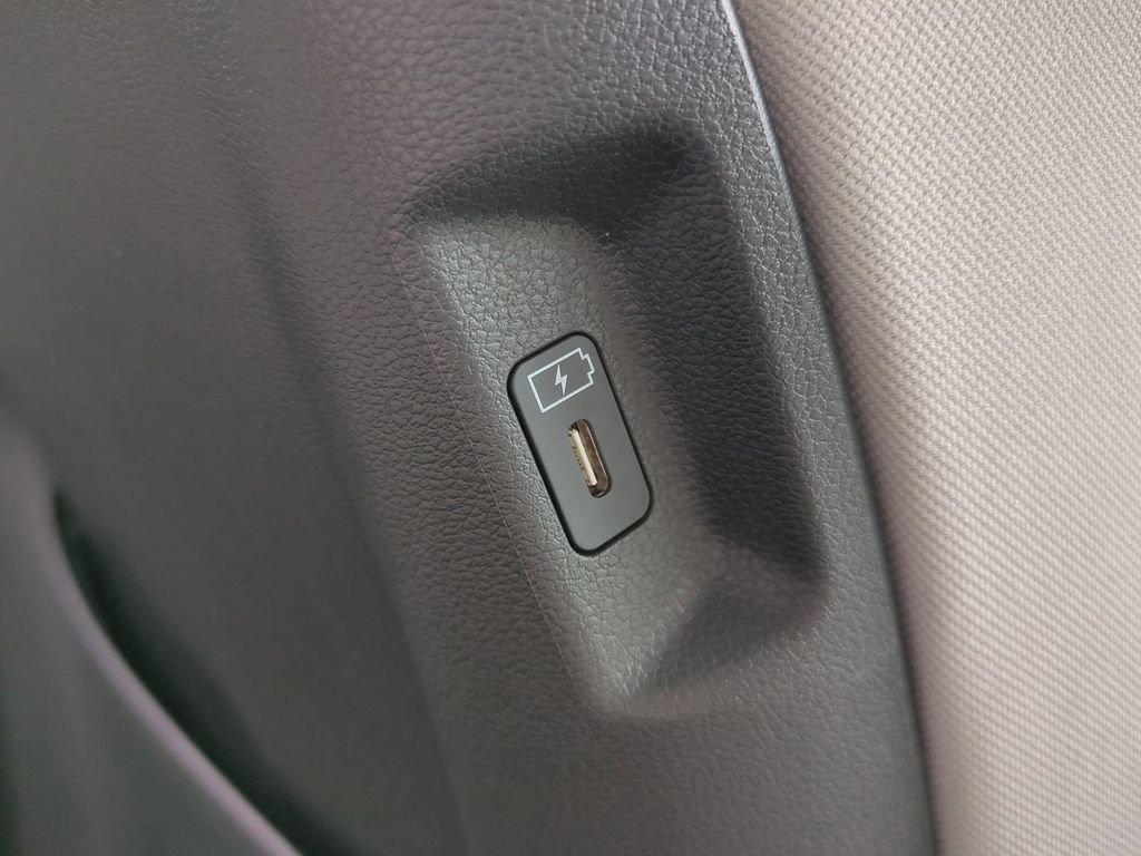 New 2026 Hyundai Santa Fe SE image 18