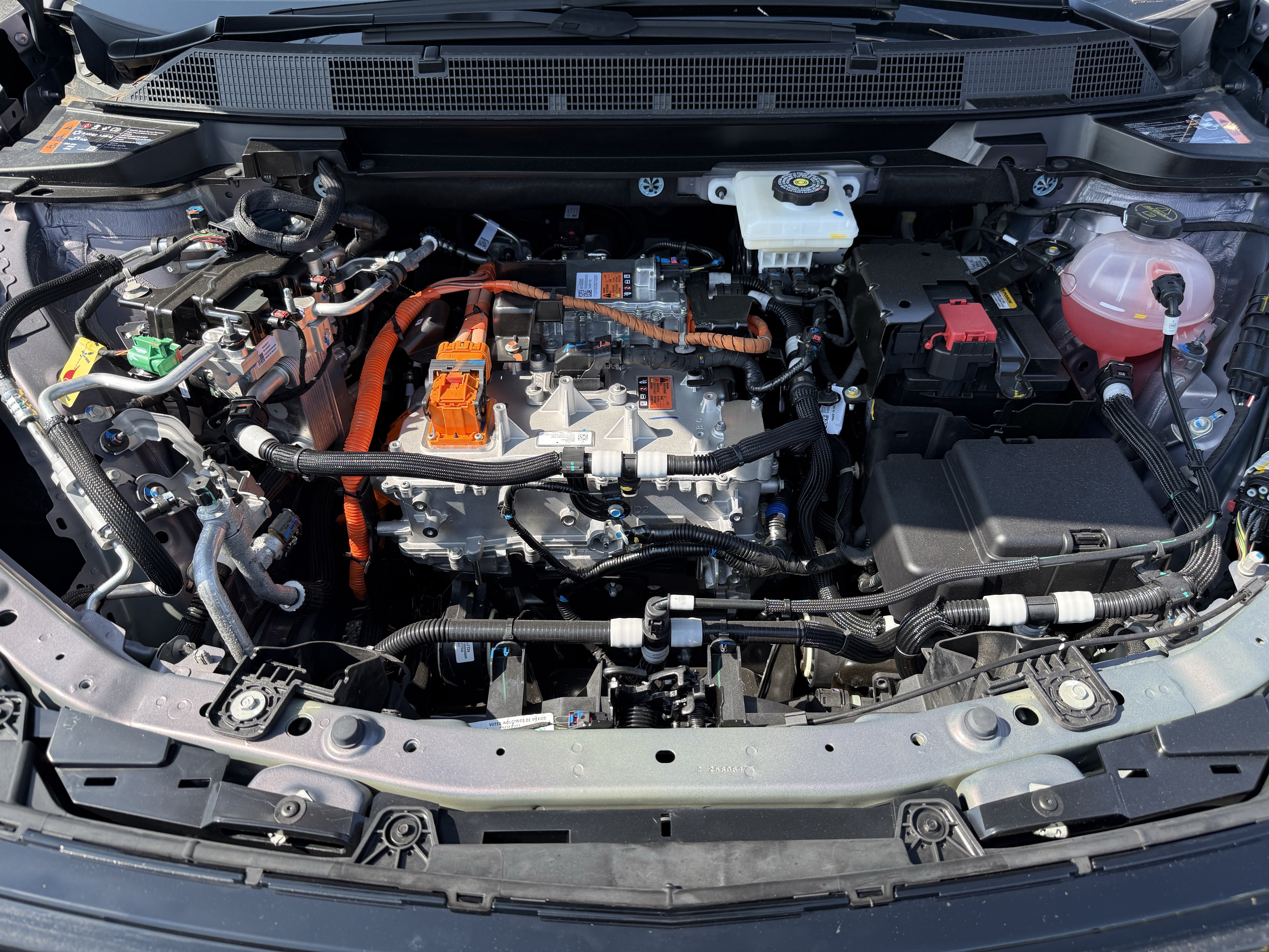 New 2026 Chevrolet Equinox EV LT FWD image 33