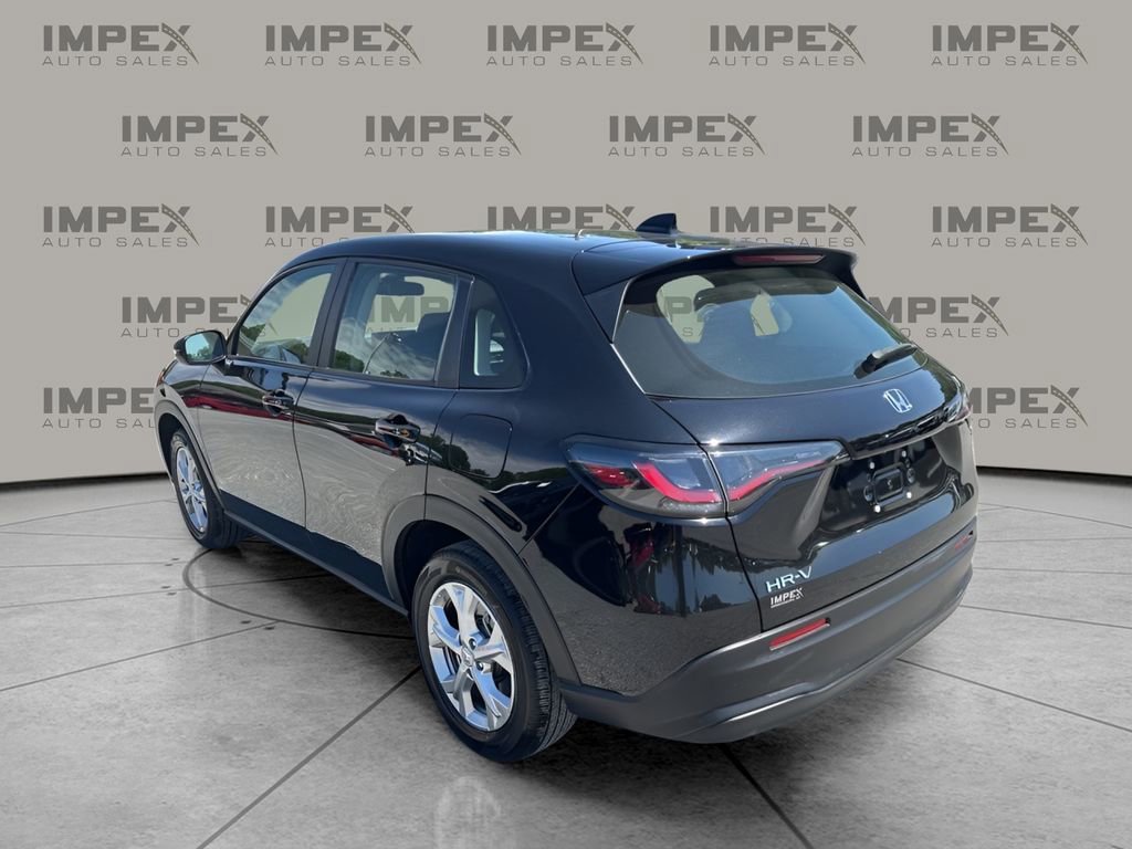 Used 2025 Honda HR-V LX image 3