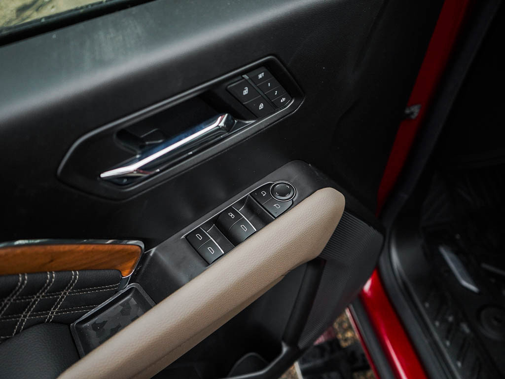 New 2026 GMC Canyon Denali image 17