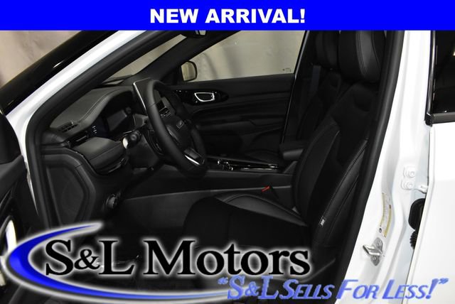 New 2026 Jeep Compass Limited w/ Sun, Sound & Navigation Group image 10