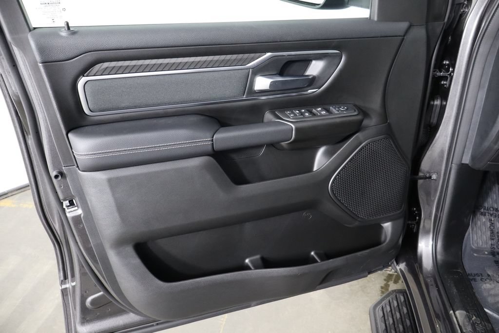New 2027 RAM 1500 4x4 Crew Cab image 19