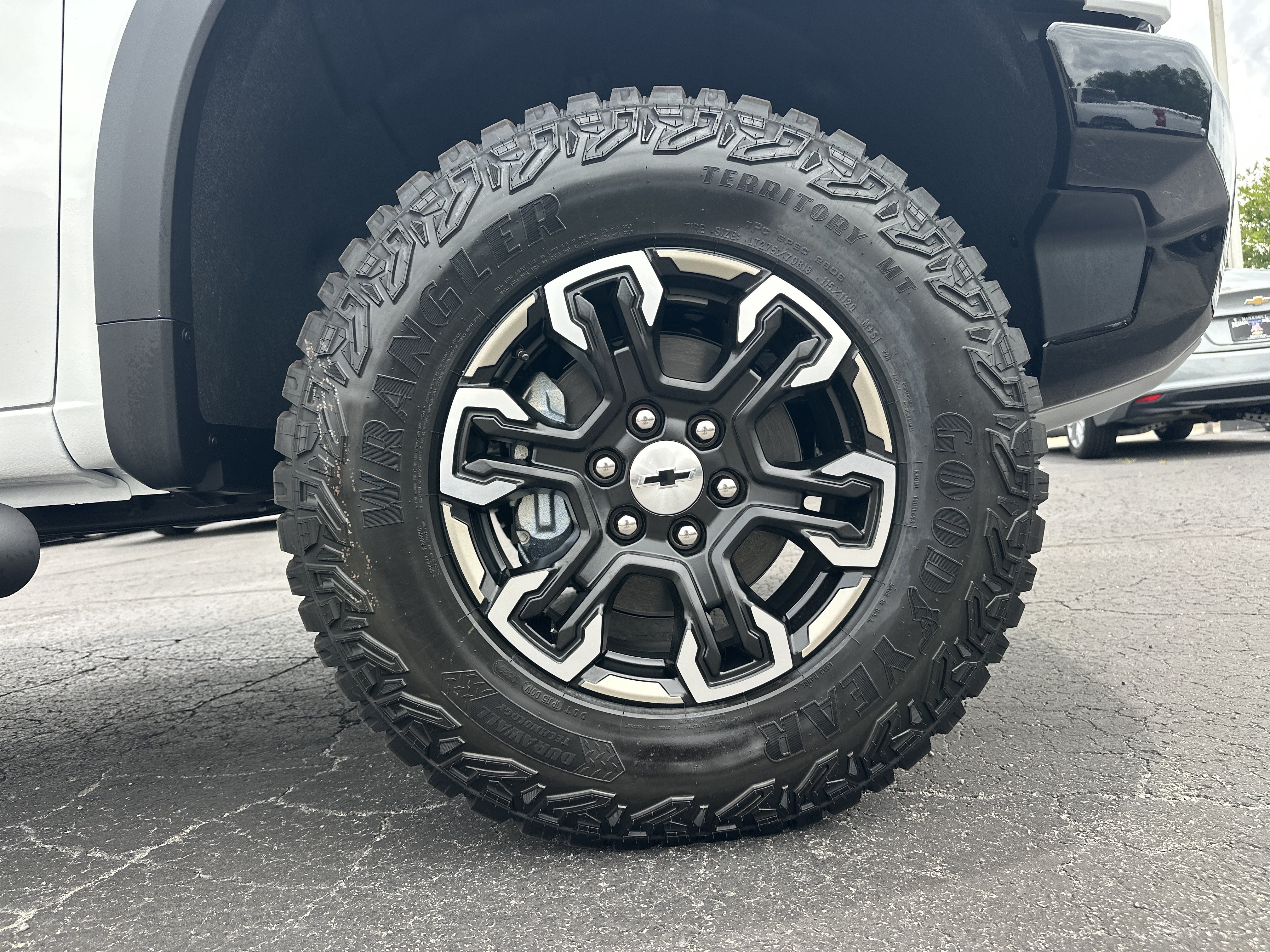 New 2026 Chevrolet Silverado 1500 ZR2 AWD/4WD image 14