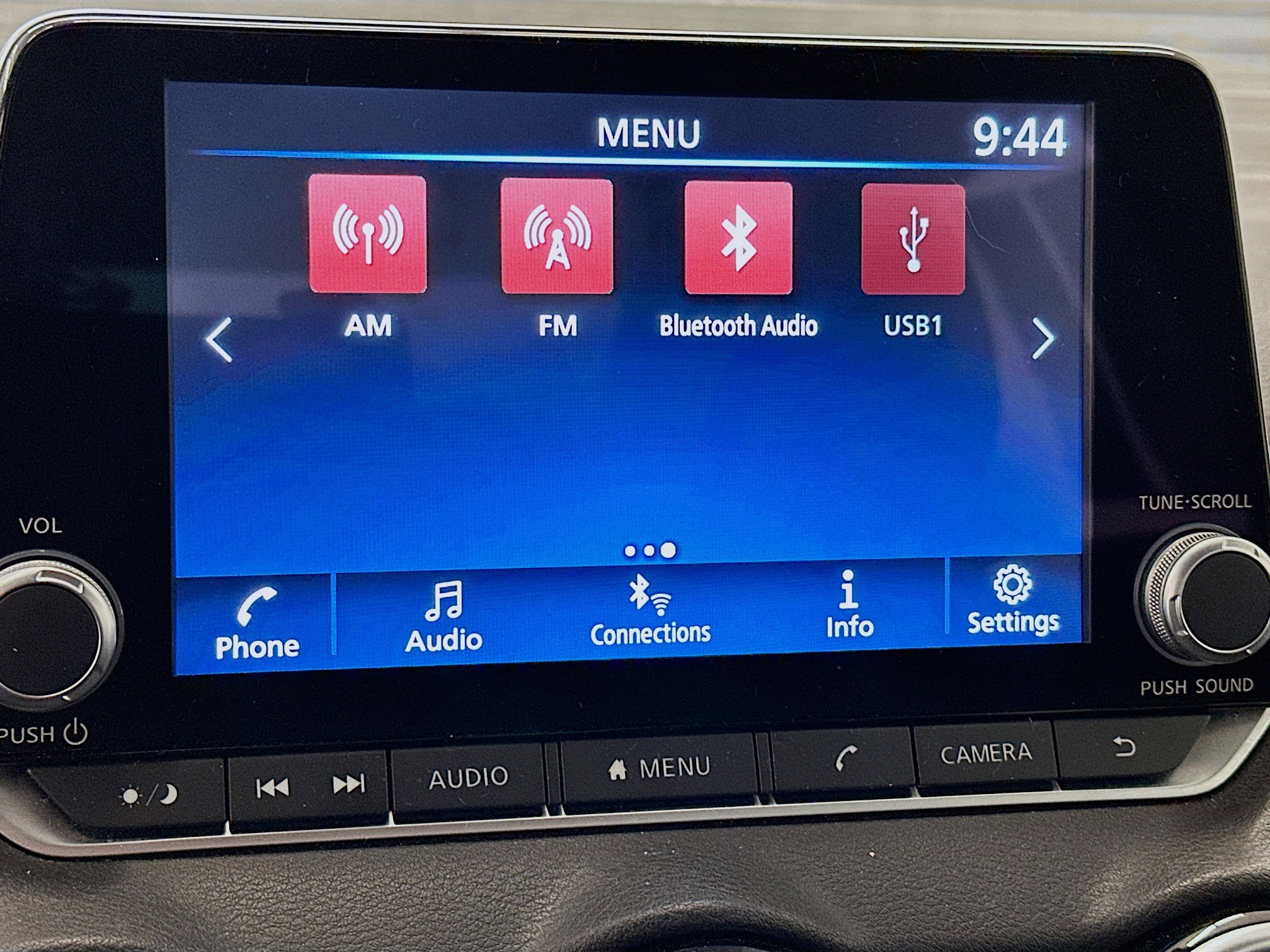 Used 2024 Nissan Sentra SV FWD image 25