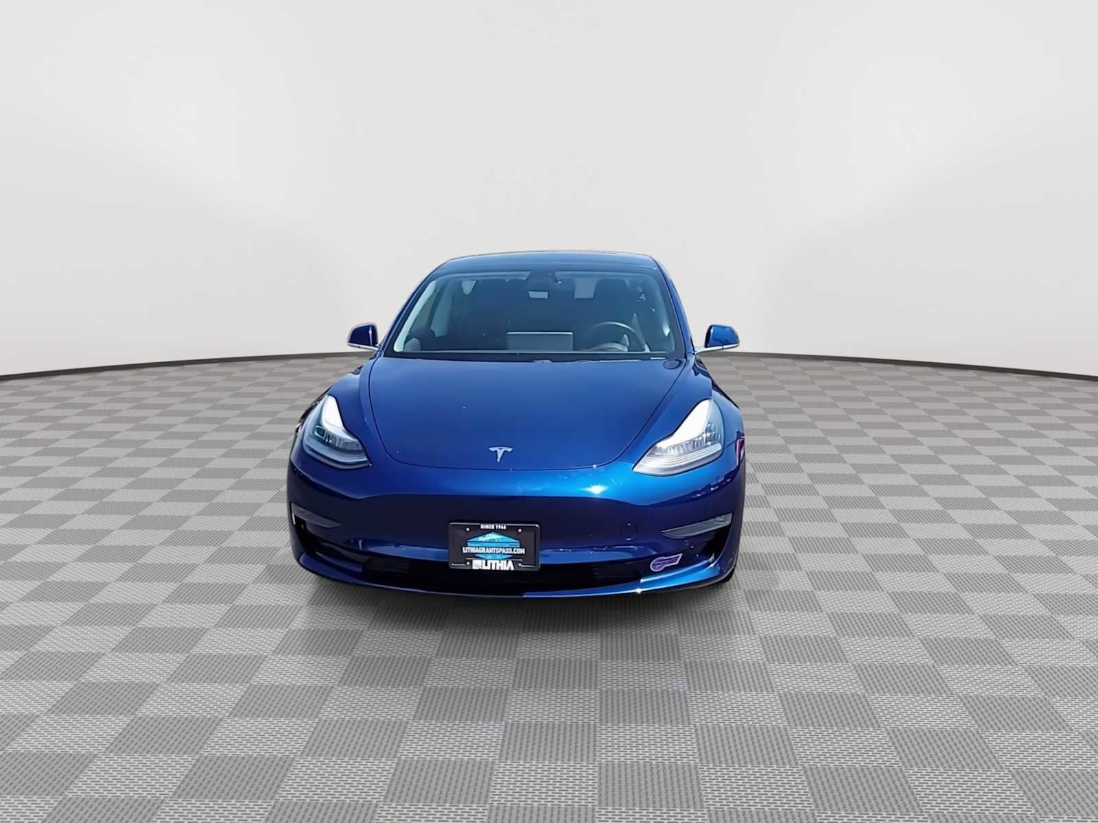 Used 2019 Tesla Model 3 Long Range AWD/4WD image 3