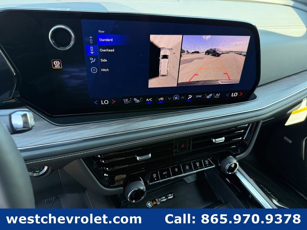 New 2026 Chevrolet Tahoe Premier w/ Sun And Tow Package AWD/4WD image 18