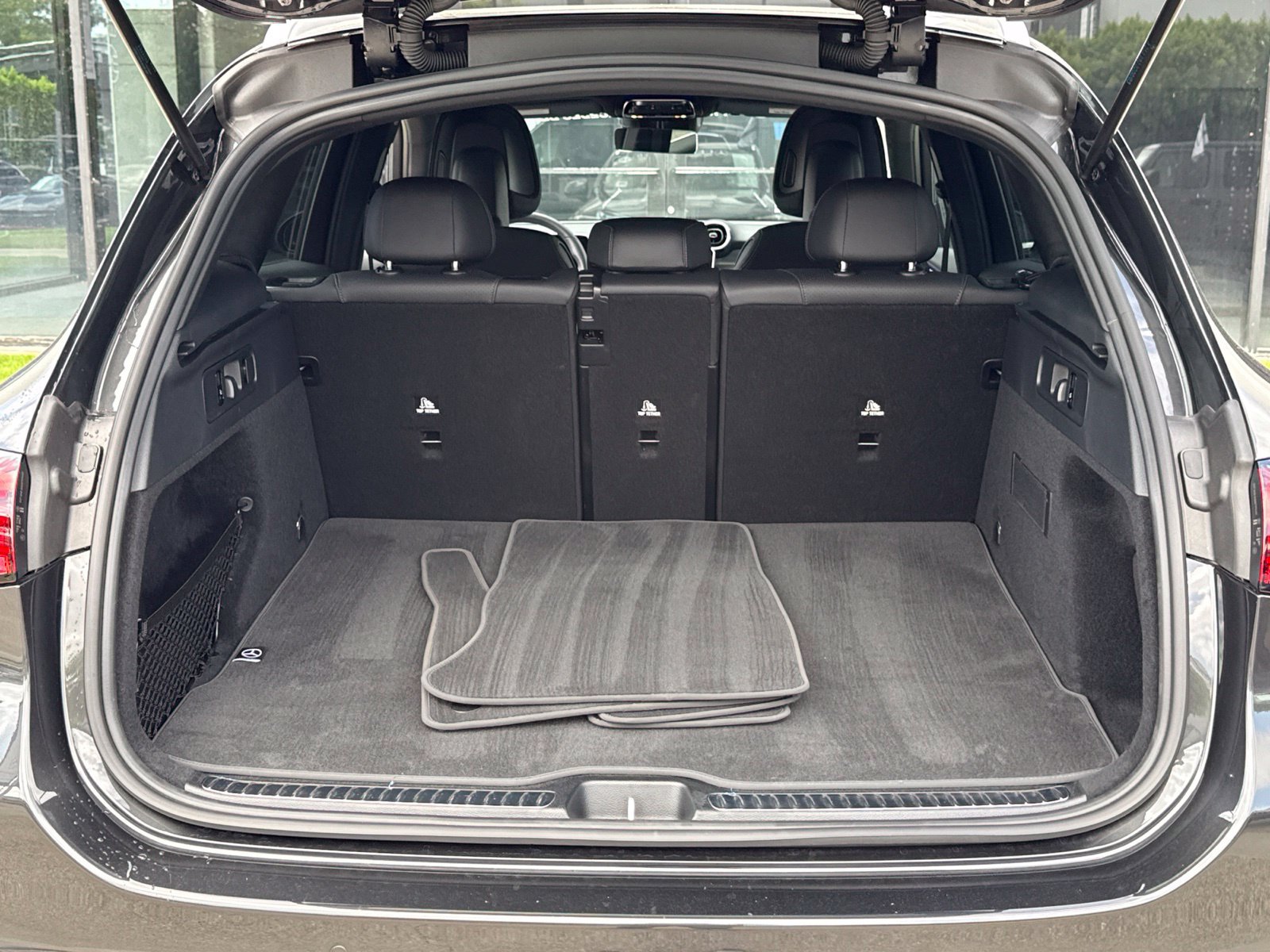 Used 2026 Mercedes-Benz GLC 300 image 16