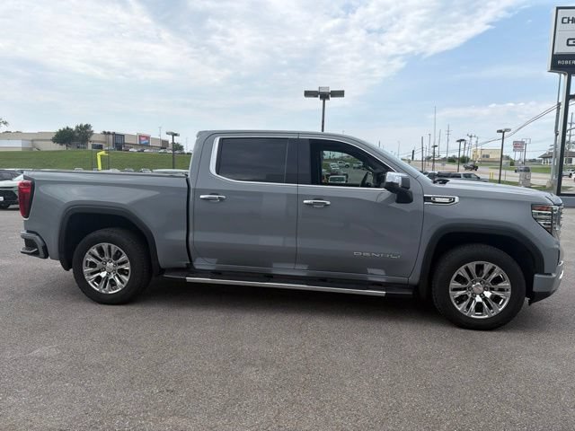 Used 2024 GMC Sierra 1500 Denali w/ Technology Package AWD/4WD image 14