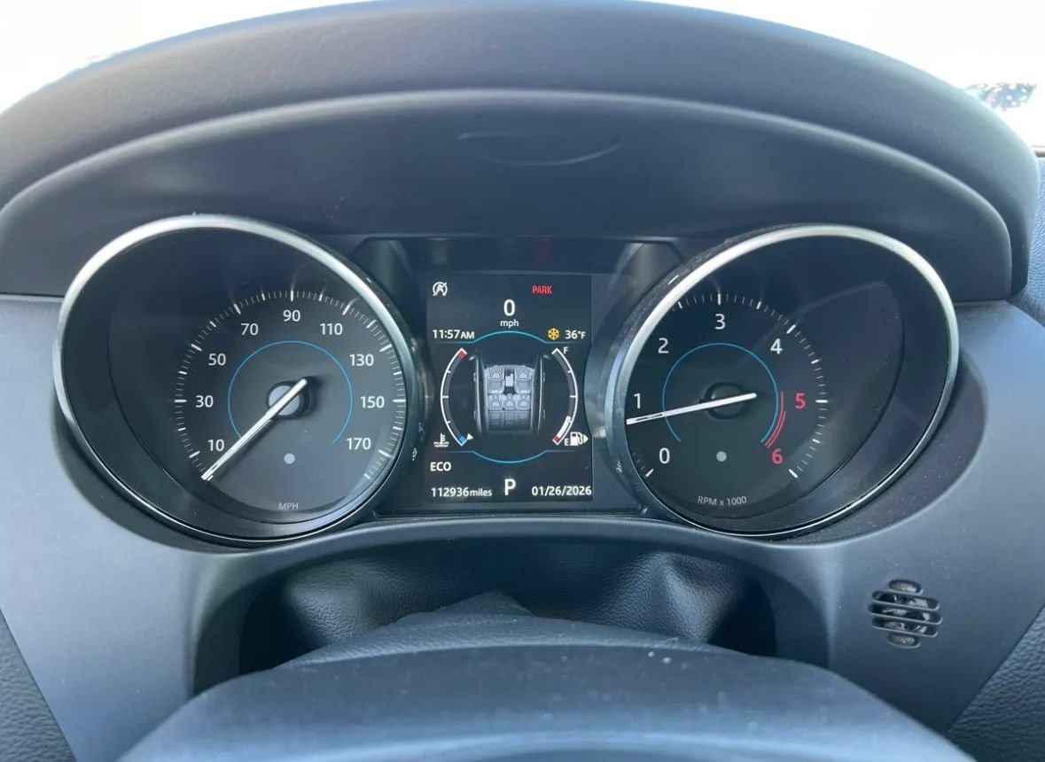 Used 2018 Jaguar F-PACE Premium image 9