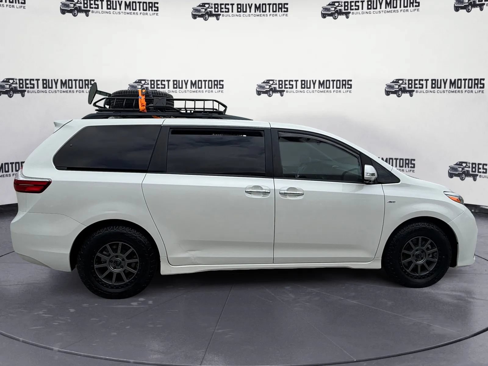 Used 2019 Toyota Sienna Limited Premium w/ Carpet Mat Package AWD/4WD image 9