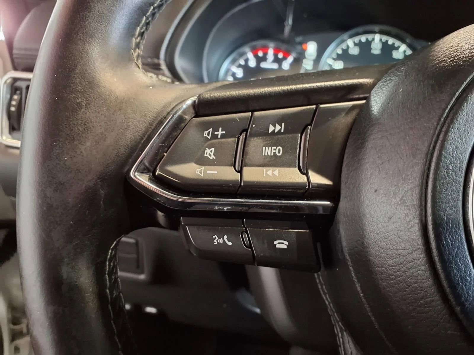 Used 2021 MAZDA CX-5 Signature AWD/4WD image 27