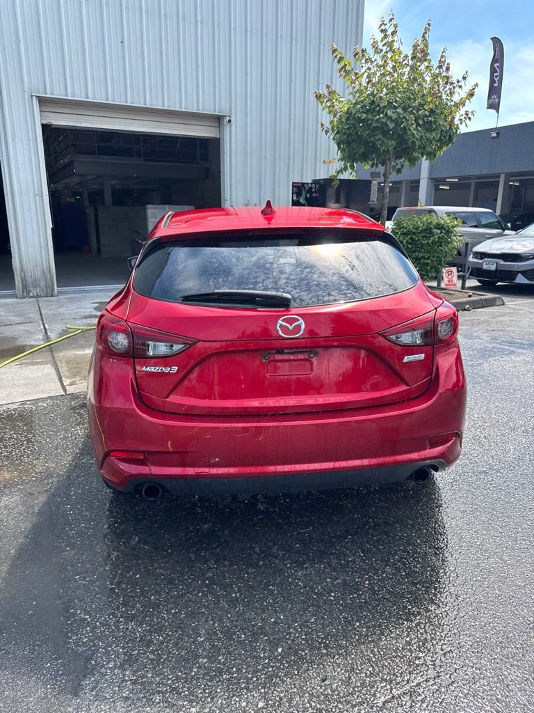 Used 2017 MAZDA MAZDA3 Grand Touring w/ Premium Equipment Package FWD image 5