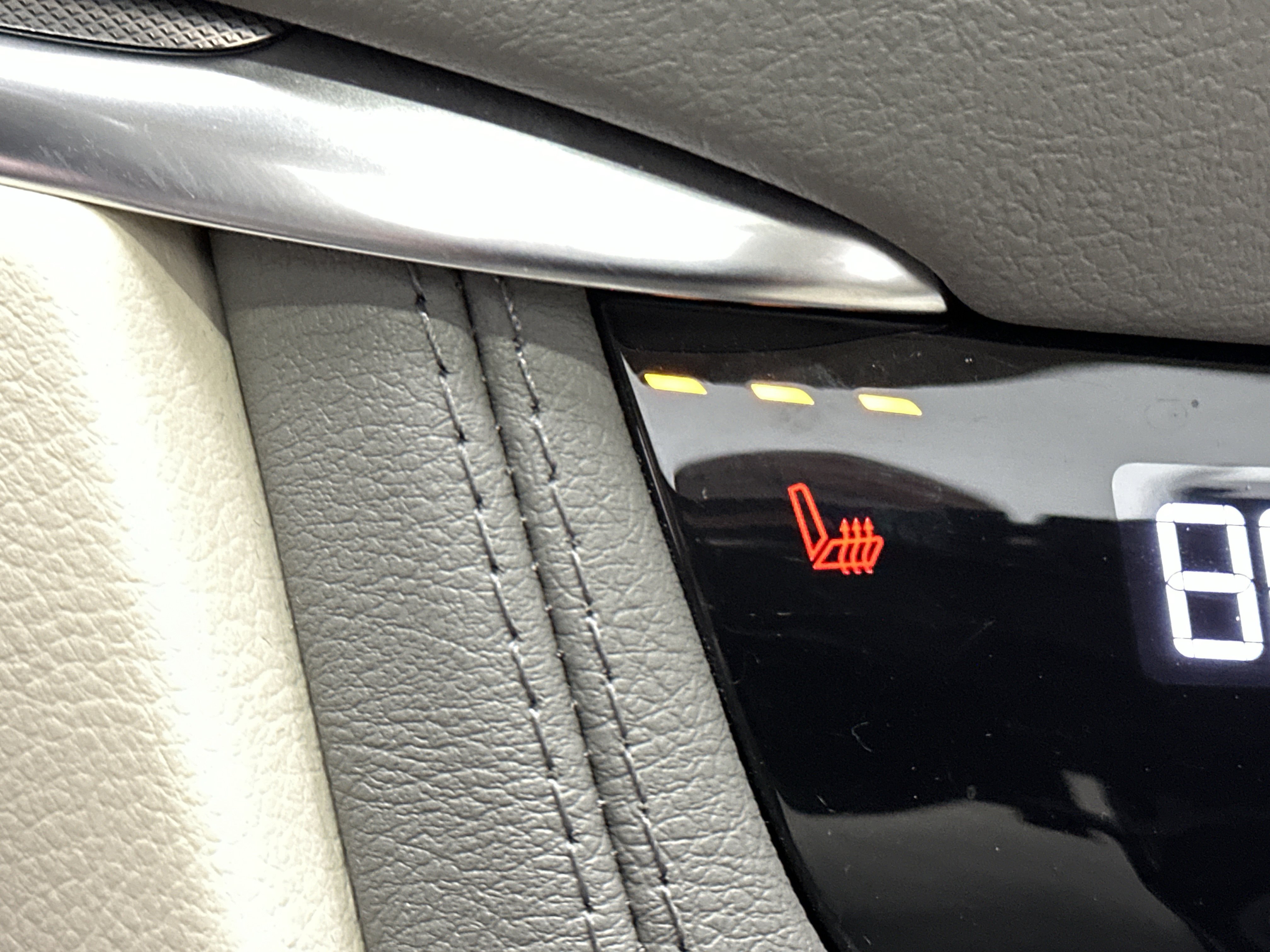 Used 2025 Cadillac XT5 Premium Luxury image 39