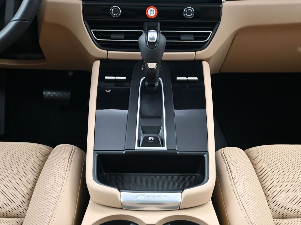 New 2026 Porsche Macan image 10