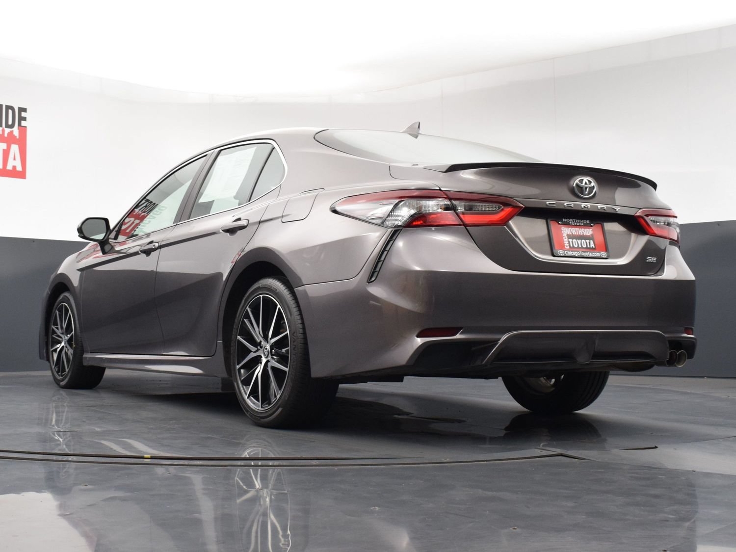 Used 2024 Toyota Camry SE FWD image 26