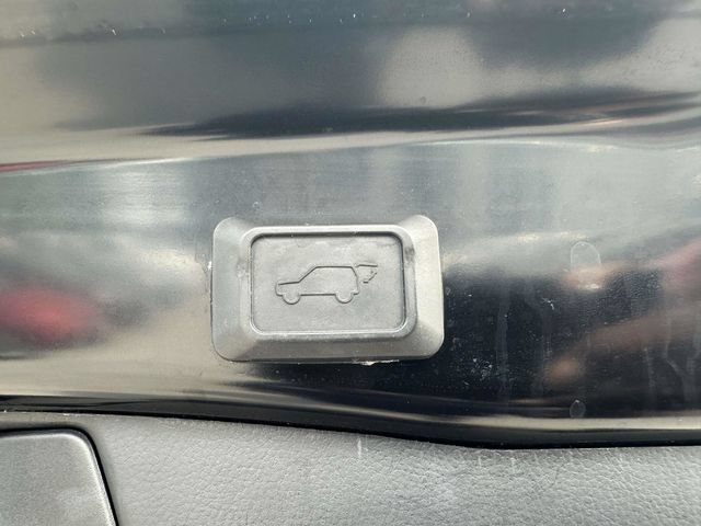 Used 2021 Toyota RAV4 Limited w/ Limited Grade Weather Package AWD/4WD image 22