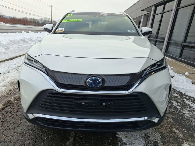 Used 2021 Toyota Venza XLE w/ Softex Package image 2