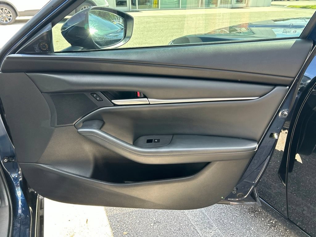 Used 2023 MAZDA MAZDA3 s FWD image 40