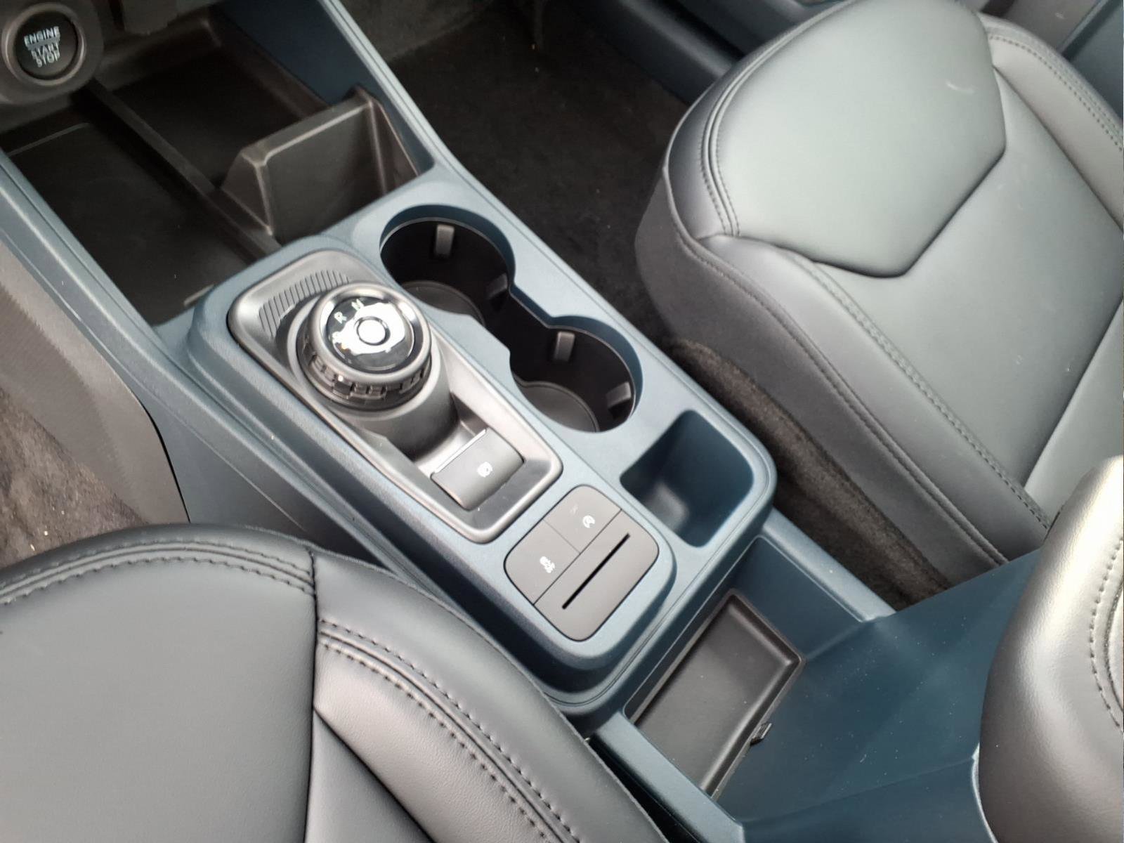 New 2026 Ford Maverick Lariat w/ Black Appearance Package image 10