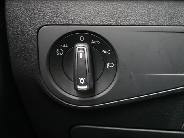 Used 2019 Volkswagen Tiguan SEL R-Line image 24