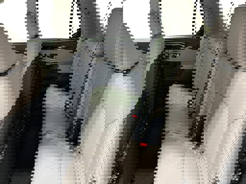 New 2025 Honda Pilot Touring image 27