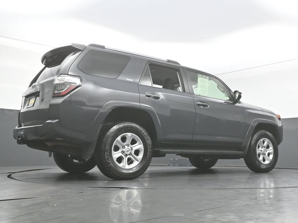 Used 2024 Toyota 4Runner SR5 AWD/4WD image 45