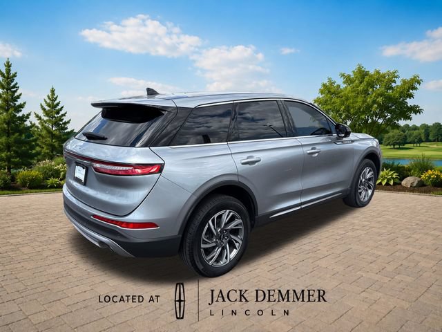 Certified 2024 Lincoln Corsair AWD w/ Rear Removable Package Tray image 7