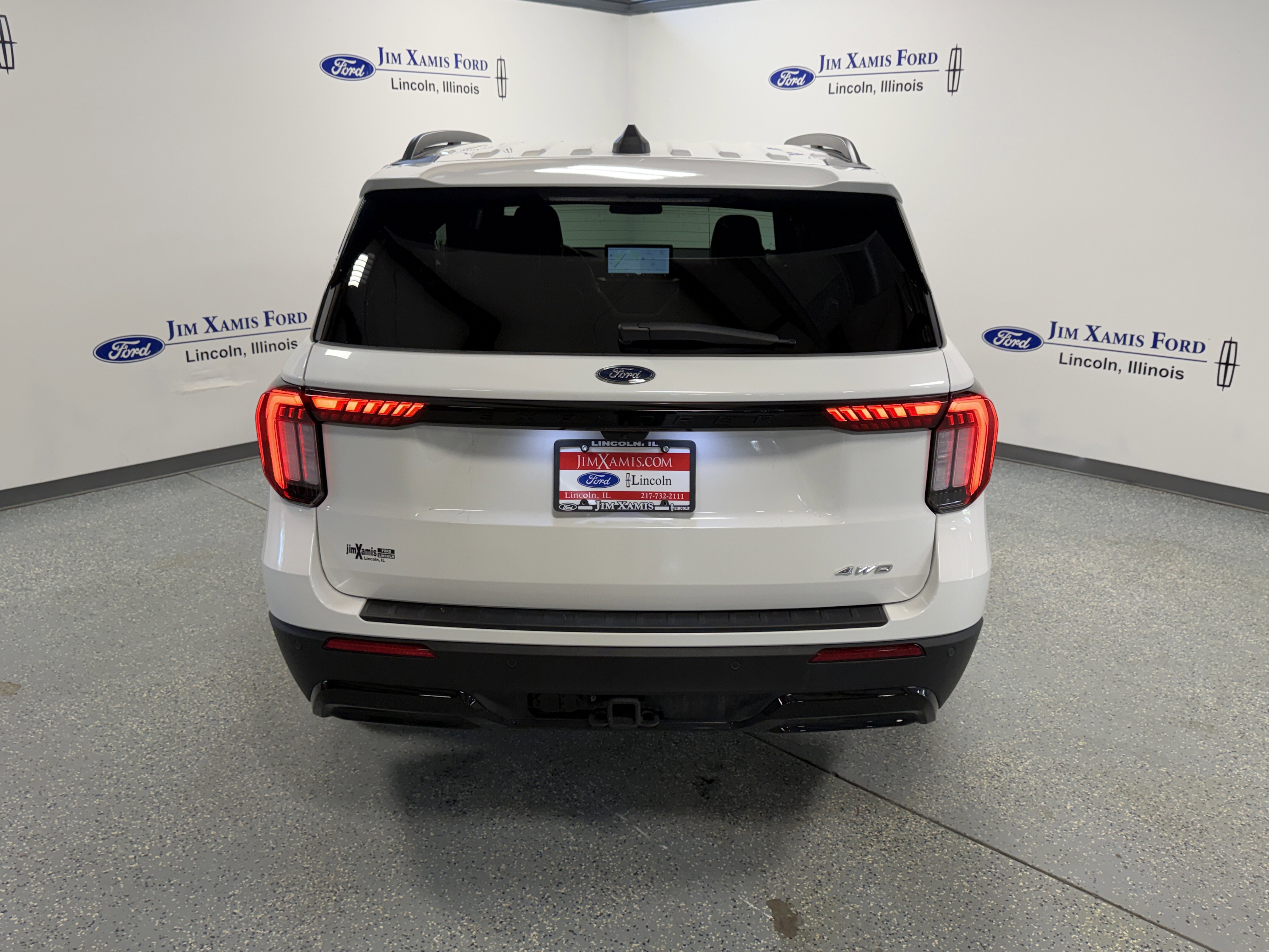 Used 2025 Ford Explorer ST-Line AWD/4WD image 33