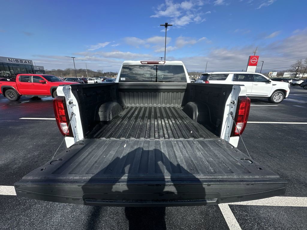 Used 2023 GMC Sierra 1500 Elevation image 23