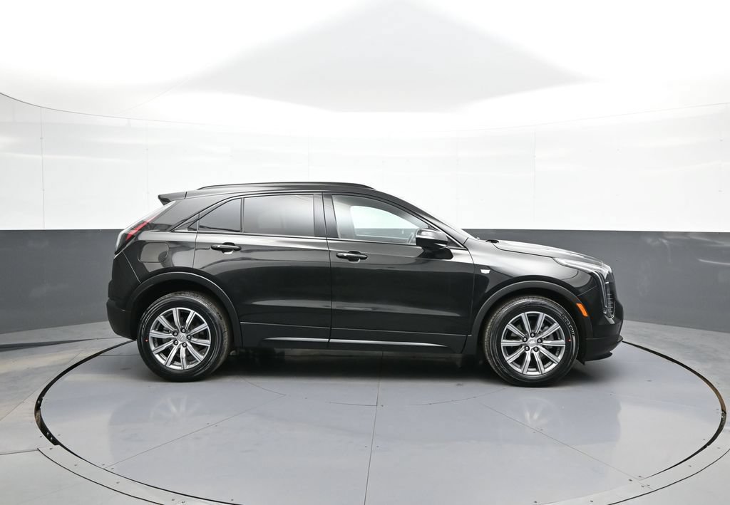 Used 2023 Cadillac XT4 Sport w/ Technology Package AWD/4WD image 5
