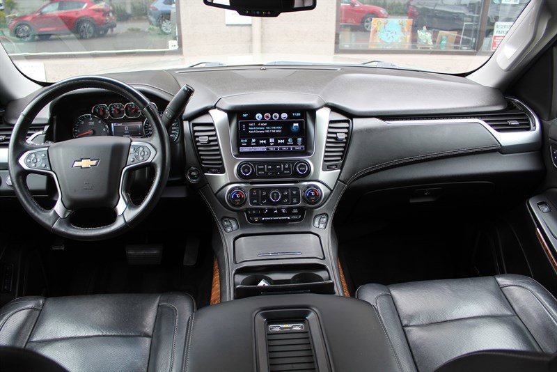 Used 2016 Chevrolet Suburban LTZ AWD/4WD image 25