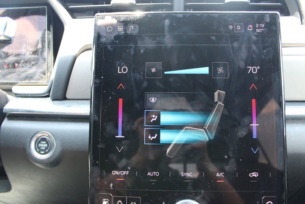 Used 2025 GMC Terrain Elevation w/ Elevation Premium Package AWD/4WD image 33