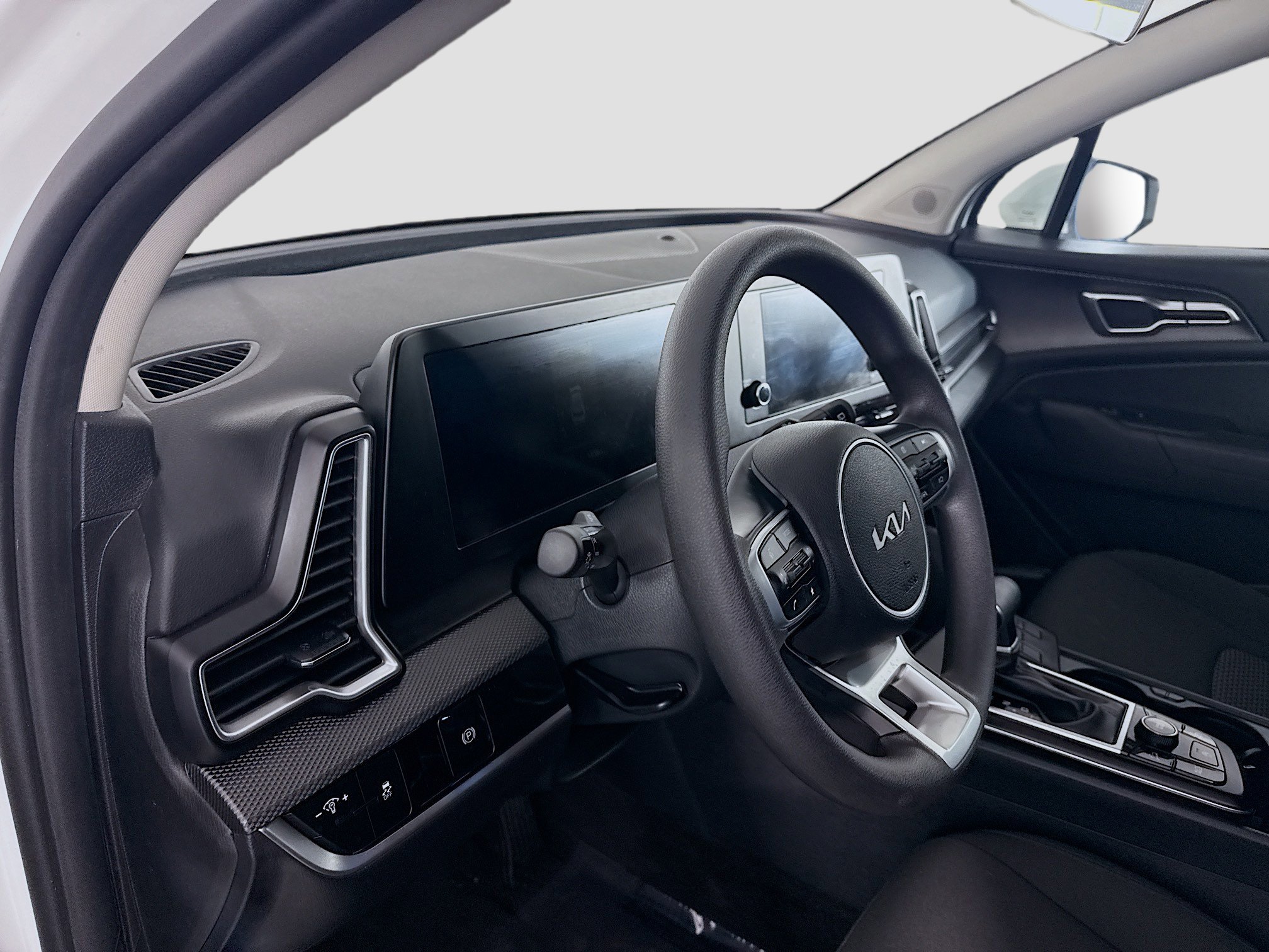 Used 2025 Kia Sportage LX image 22