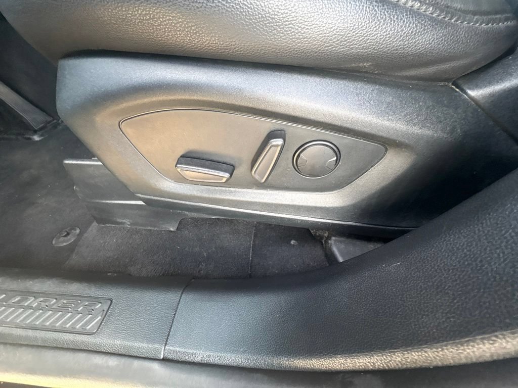 Used 2020 Ford Explorer XLT w/ Equipment Group 202A RWD image 20