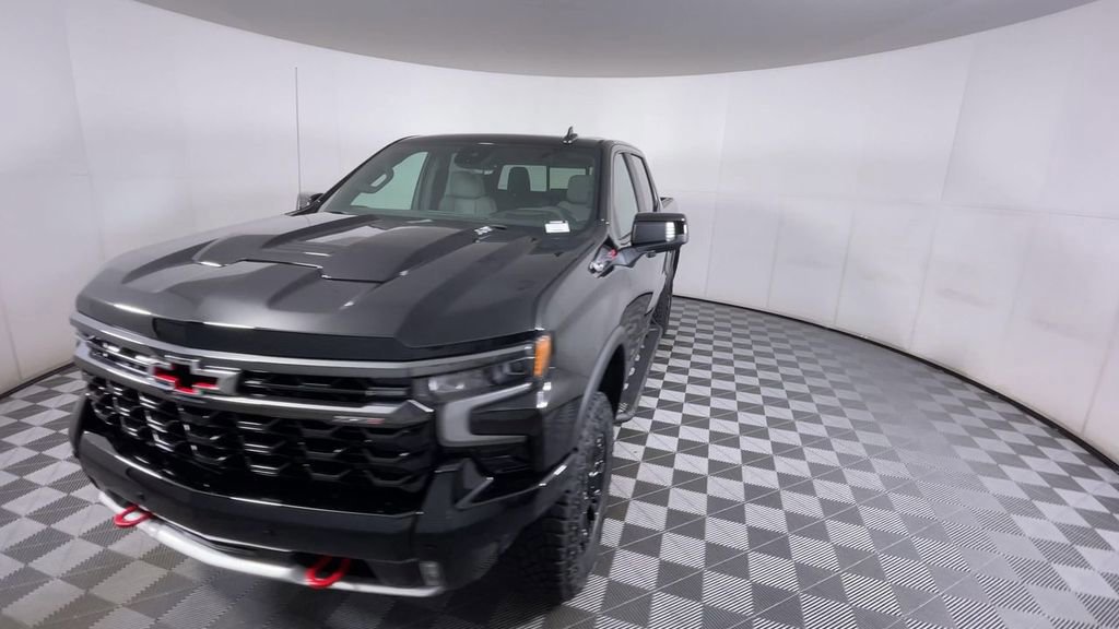 New 2026 Chevrolet Silverado 1500 ZR2 image 3