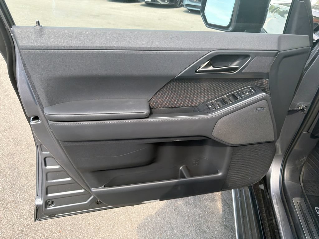 Used 2026 Lexus GX 550 w/ Accessory Package (2T) AWD/4WD image 10