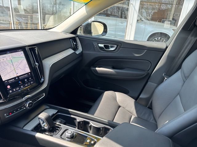 Certified 2025 Volvo XC60 B5 Plus w/ Climate Package image 18