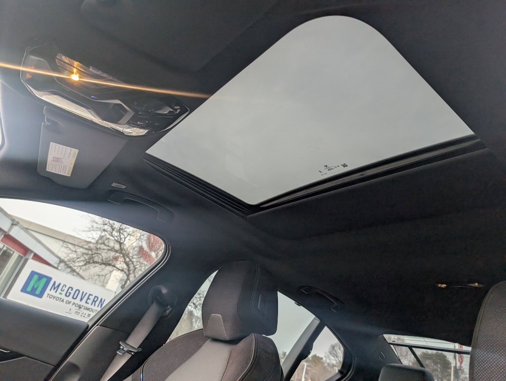 Used 2024 BMW 540i xDrive w/ Premium Package image 20