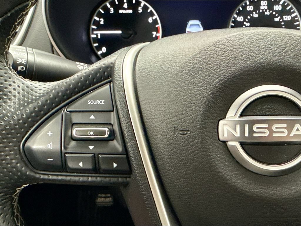 Used 2023 Nissan Maxima SV w/ Floor Mat Group FWD image 11