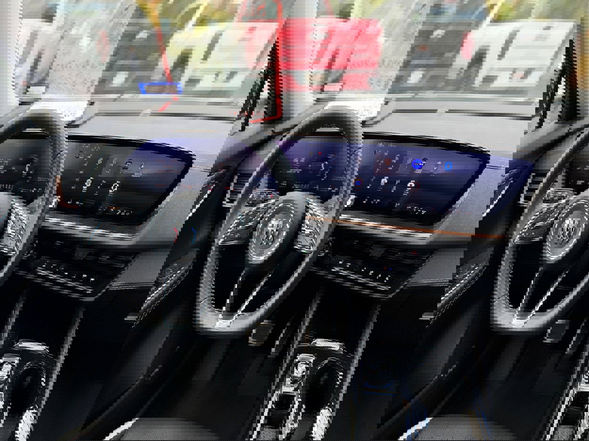 Used 2025 Buick Envision Sport Touring image 19