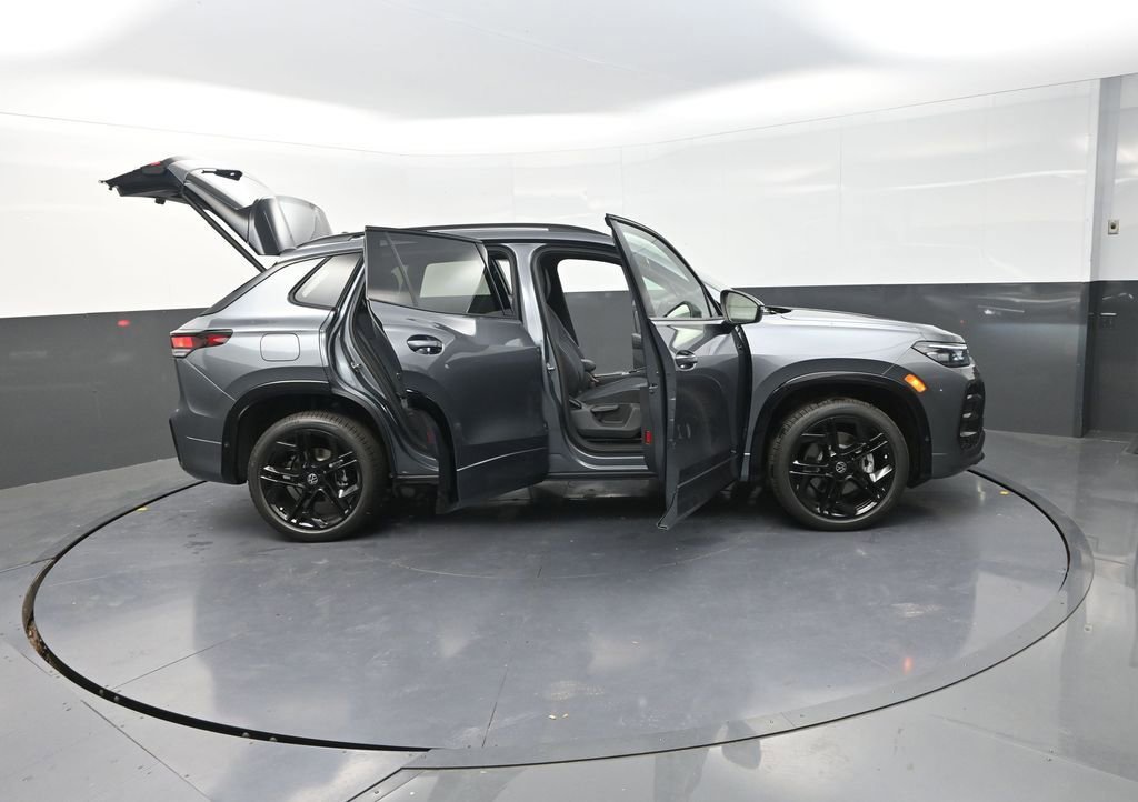 New 2026 Volkswagen Tiguan SE R-Line image 34