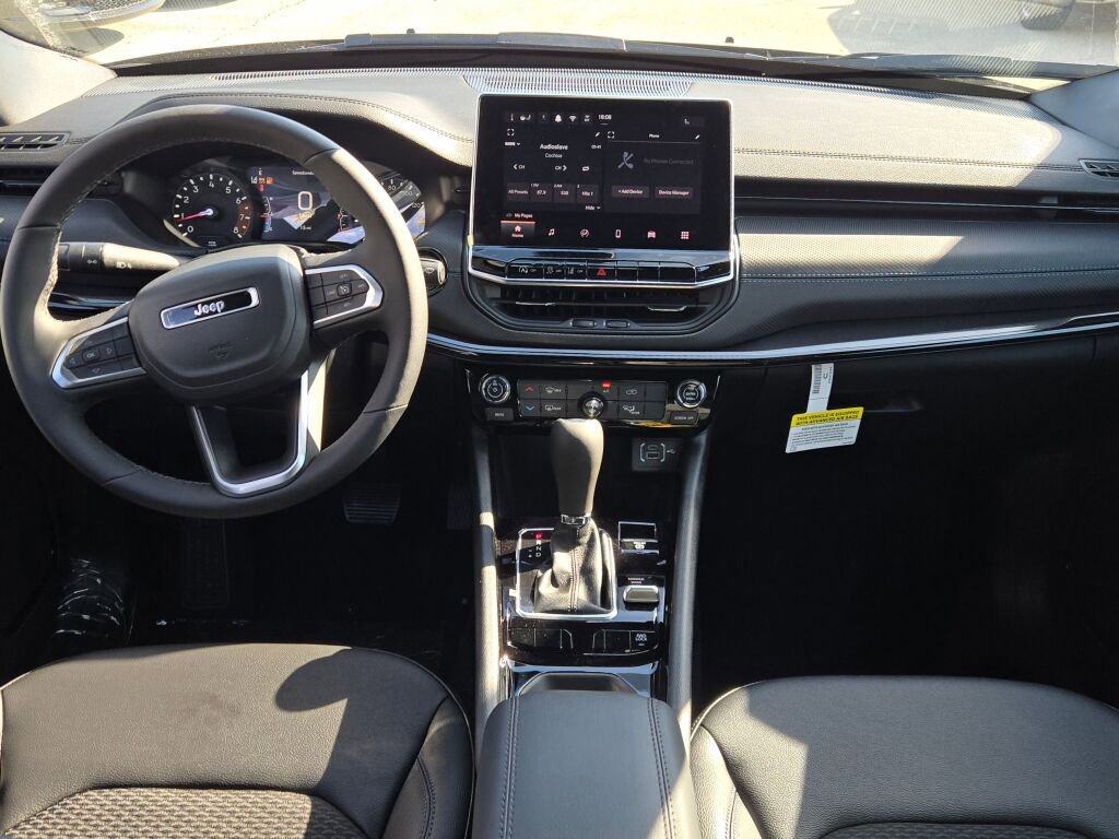 New 2026 Jeep Compass Latitude w/ Sun and Sound Group image 18