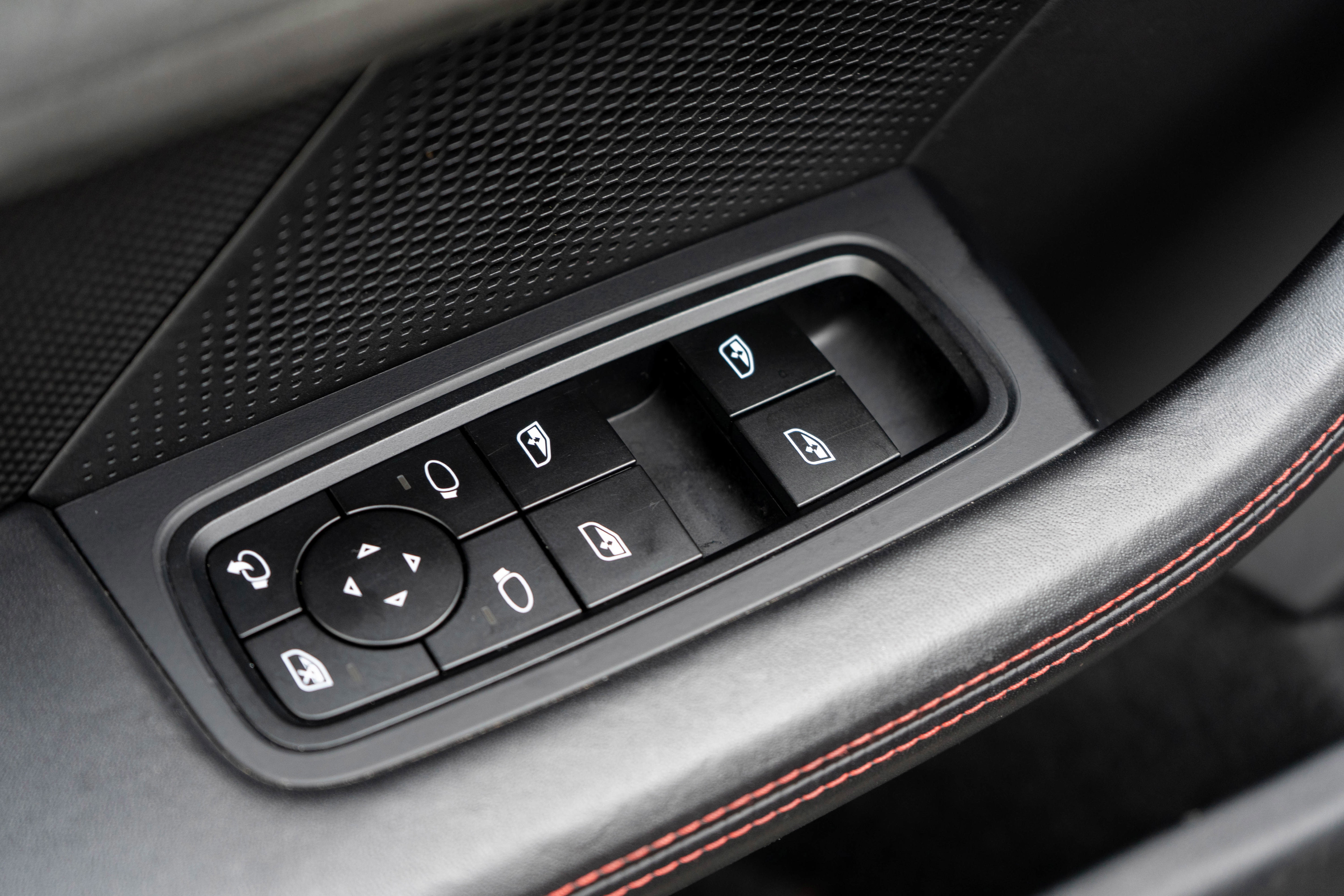 Used 2023 Porsche Taycan GTS image 13