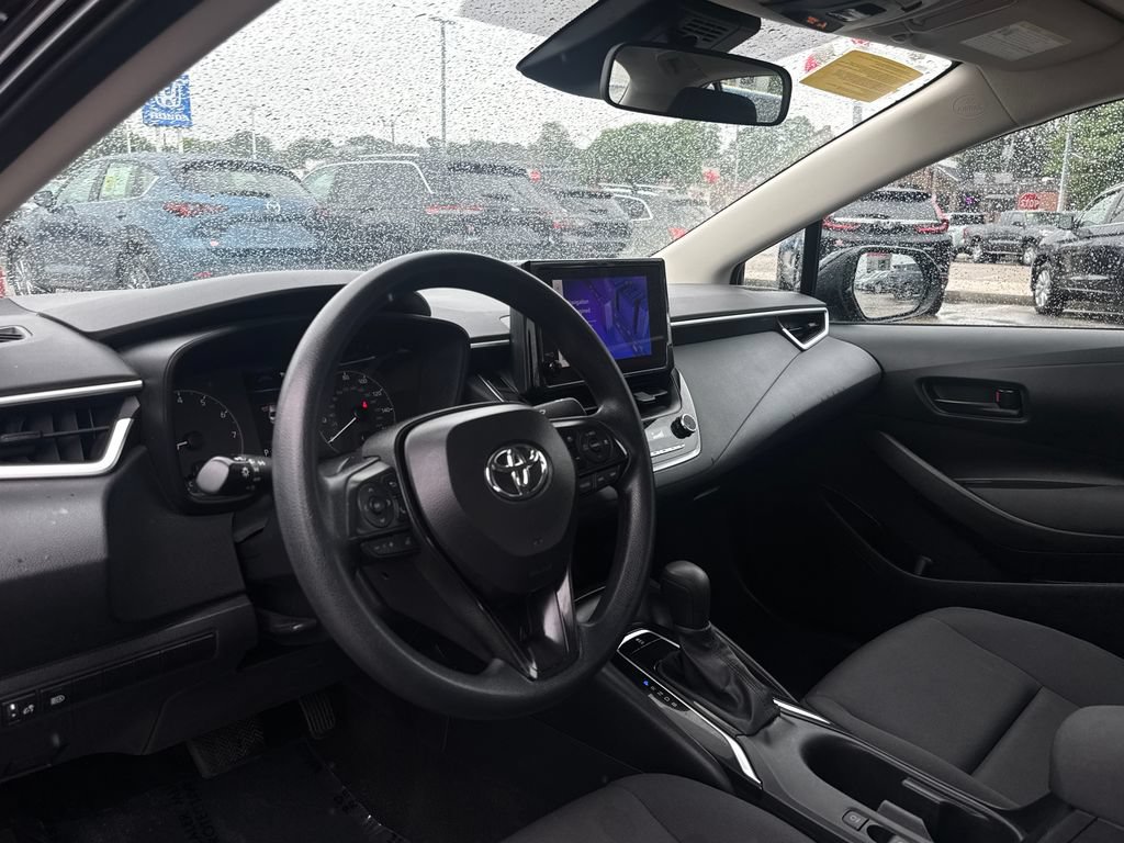 Used 2024 Toyota Corolla LE FWD image 13