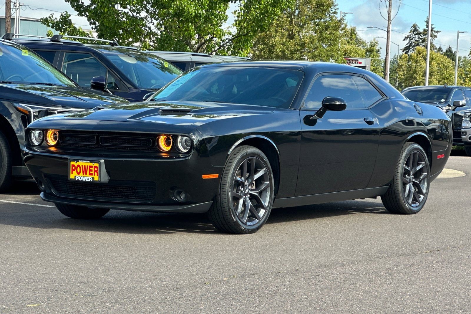 Used 2020 Dodge Challenger SXT w/ Driver Convenience Group RWD image 8