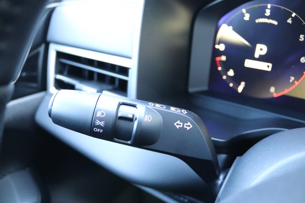 New 2026 Mitsubishi Outlander SEL image 9